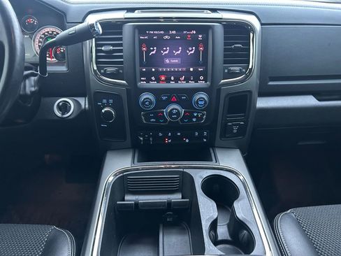 Used 2018 RAM 2500 Big Horn w/ Sport Appearance Group image 12