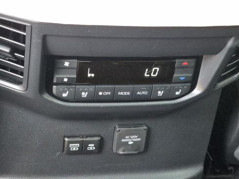 Used 2024 Toyota Sequoia Capstone AWD/4WD image 16