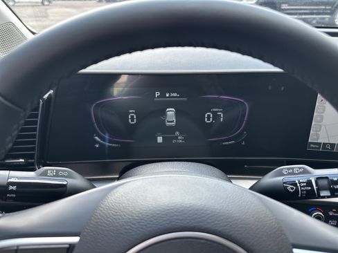 Used 2024 Kia Sportage EX image 27