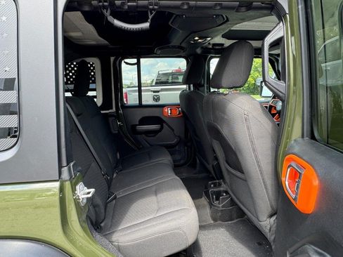 Used 2021 Jeep Wrangler Unlimited Sport AWD/4WD image 12
