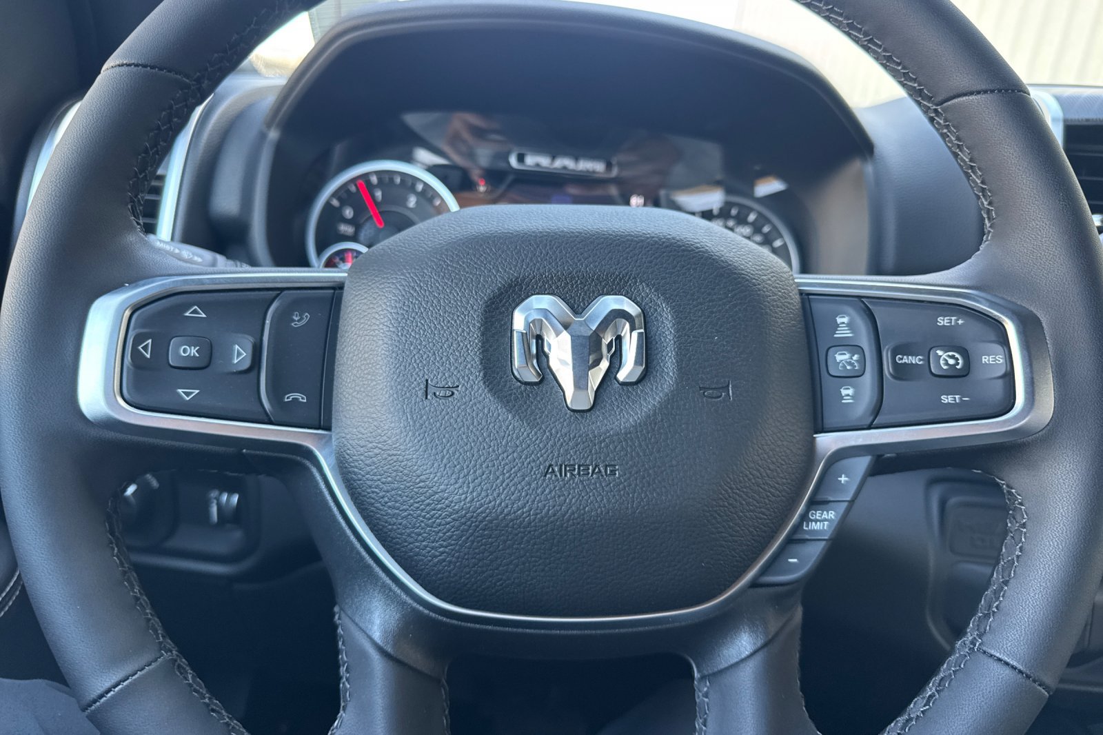 New 2027 RAM 3500 Big Horn AWD/4WD image 22
