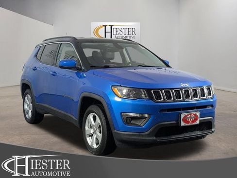 Used 2018 Jeep Compass Latitude w/ Popular Equipment Group AWD/4WD image 1