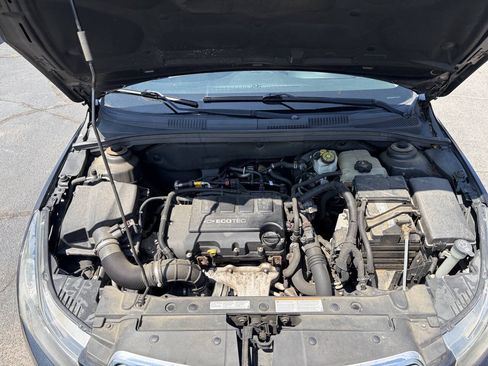 Used 2014 Chevrolet Cruze LT FWD image 15