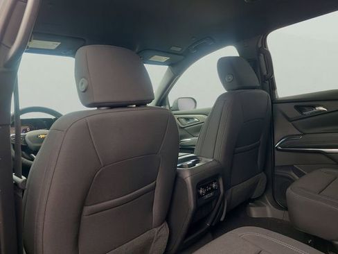 New 2026 Chevrolet Traverse LT image 11