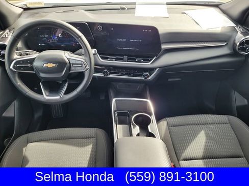 Used 2025 Chevrolet Equinox LT image 9