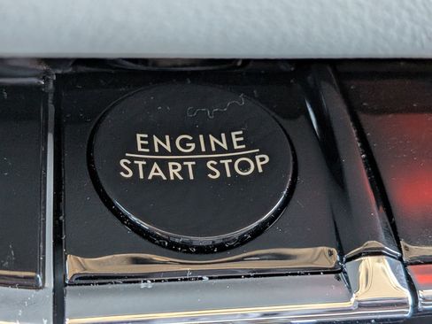 Used 2025 Lincoln Aviator Reserve image 34