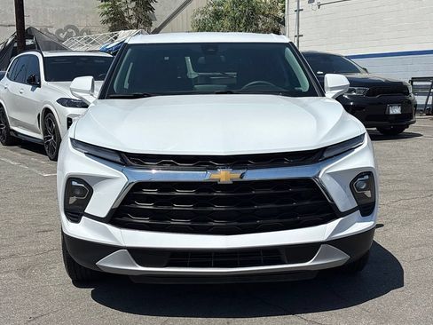 Used 2025 Chevrolet Blazer LT FWD image 6