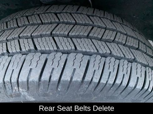 Used 2022 Toyota Tacoma SR image 11