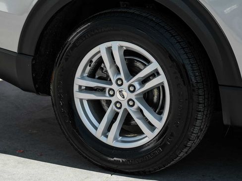 Used 2021 Ford Explorer XLT RWD image 56