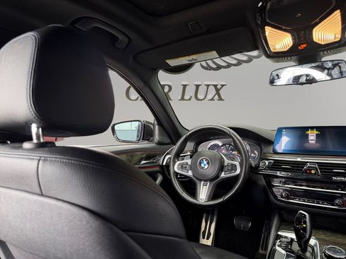 Used 2019 BMW 530i w/ M Sport Package RWD image 25