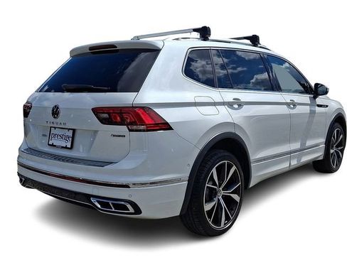 Certified 2023 Volkswagen Tiguan SEL R-Line image 6