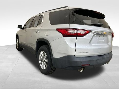 Used 2020 Chevrolet Traverse LT FWD image 3