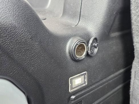 Used 2023 Jeep Wrangler Sport S image 26