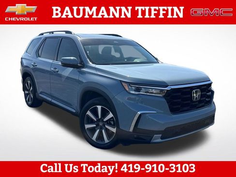 Used 2023 Honda Pilot Touring image 1