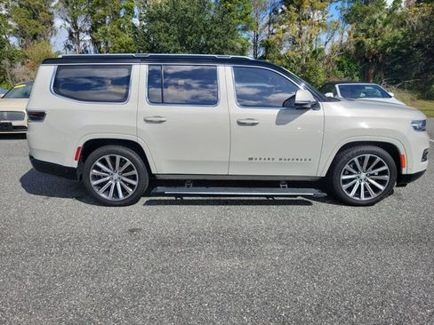 Used 2022 Jeep Grand Wagoneer Series II w/ Premium Group II image 9