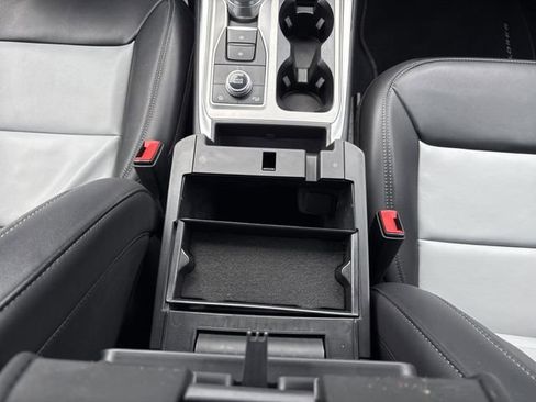 Certified 2023 Ford Explorer XLT w/ Equipment Group 202A image 36