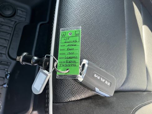 New 2026 RAM 1500 Laramie AWD/4WD image 33