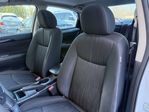 Used 2017 Nissan Sentra SV w/ Style Package image 12