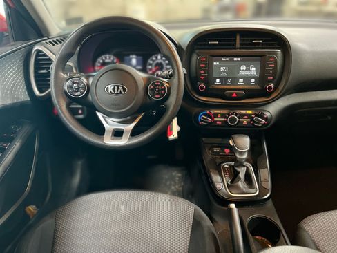 Used 2021 Kia Soul LX image 23
