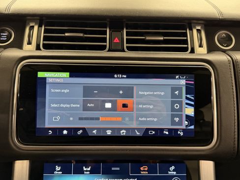 Used 2020 Land Rover Range Rover Autobiography image 21