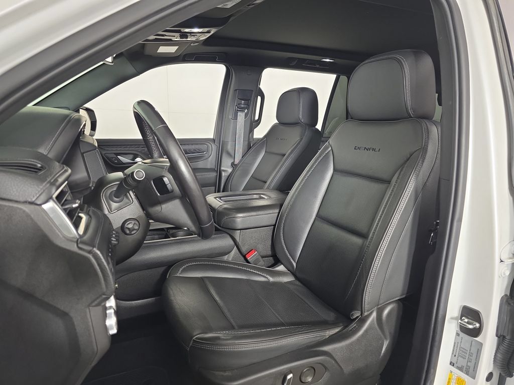 Used 2022 GMC Yukon Denali AWD/4WD image 19