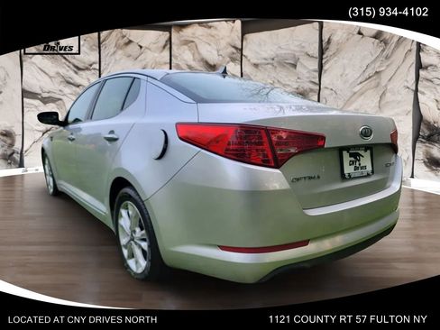 Used 2011 Kia Optima EX FWD image 7