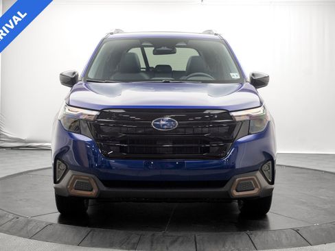 Used 2025 Subaru Forester Sport image 9