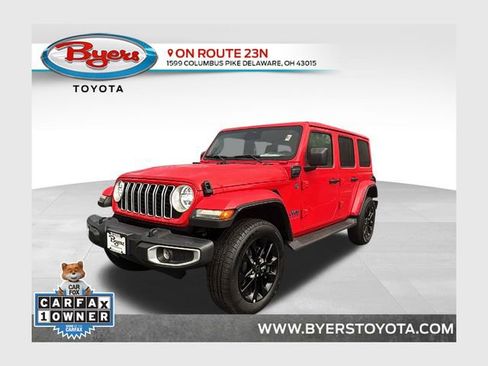 Used 2025 Jeep Wrangler Unlimited Sahara image 1