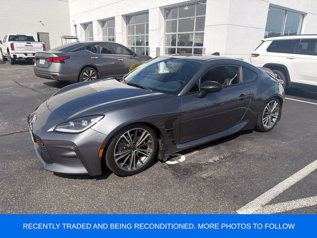 Used 2023 Toyota GR86 Premium w/ ALL Weather Mat Package (TMS) RWD image 2