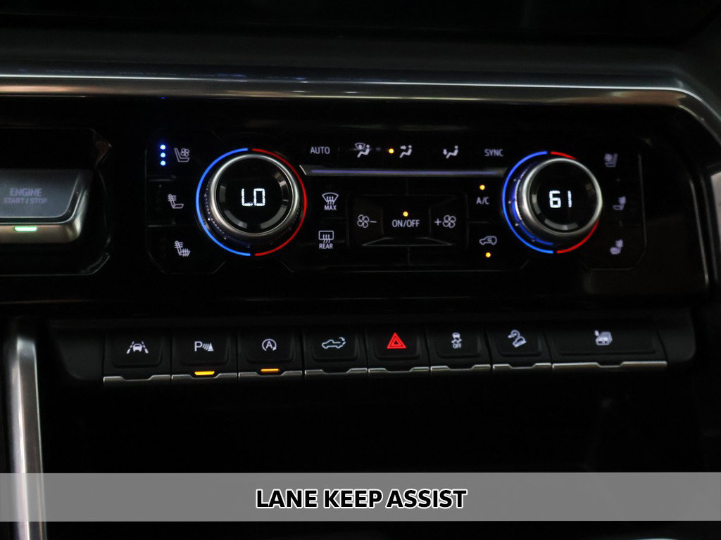 Used 2022 GMC Sierra 1500 Denali Ultimate AWD/4WD image 8