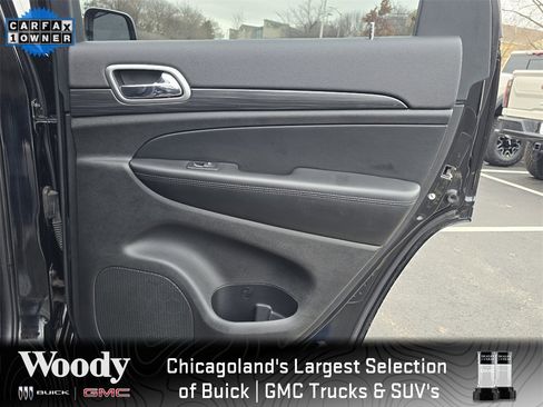 Used 2019 Jeep Grand Cherokee Altitude image 31