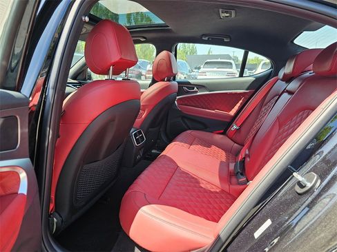 Used 2025 Genesis G70 3.3T Advanced w/ Sport Prestige Package image 18