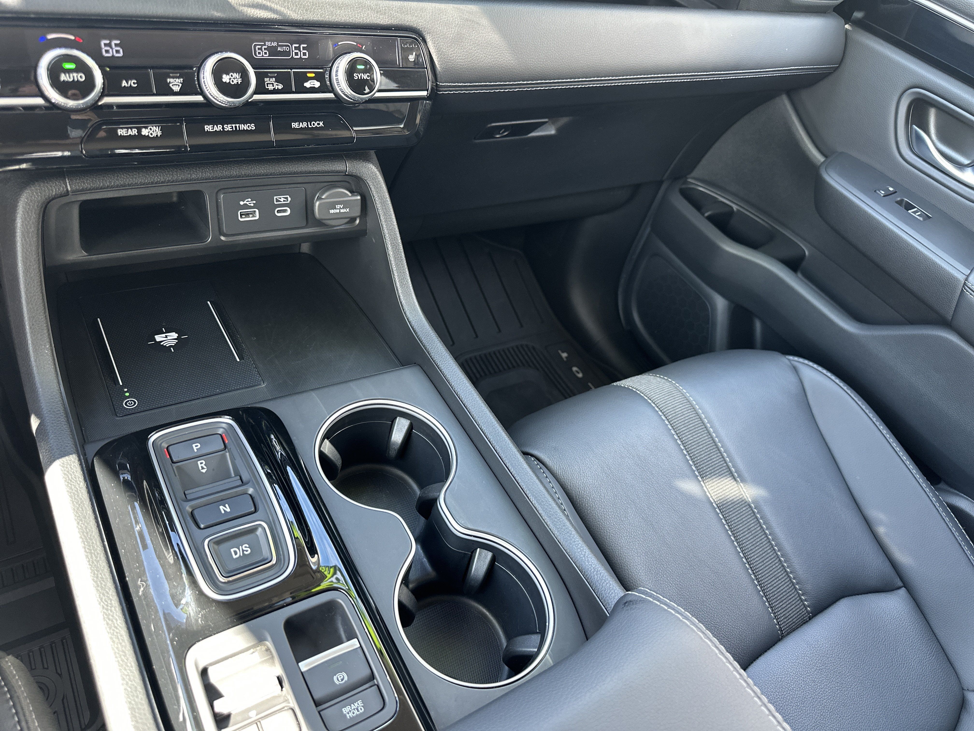 Used 2025 Honda Pilot Touring image 19