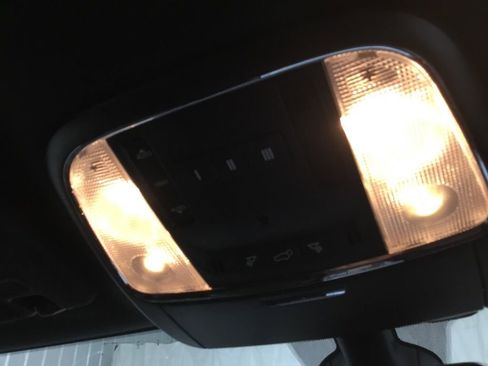 Used 2022 Jeep Grand Cherokee Laredo X AWD/4WD image 33
