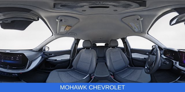 Used 2025 Chevrolet Trax LT w/ Driver Confidence Package FWD image 11