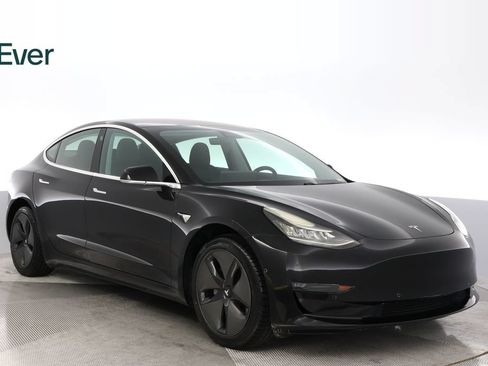 Used 2018 Tesla Model 3 Mid Range RWD image 12