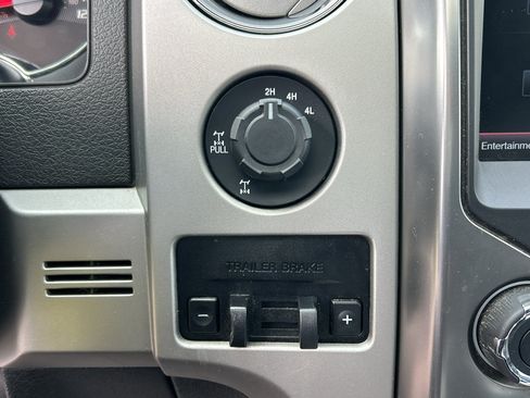 Used 2014 Ford F150 FX4 w/ Equipment Group 402A Luxury AWD/4WD image 21