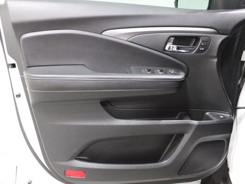 Used 2023 Honda Ridgeline RTL image 18