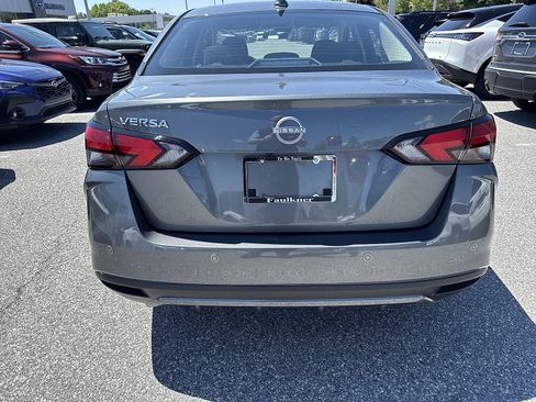 Certified 2025 Nissan Versa SV w/ Trunk Package FWD image 4
