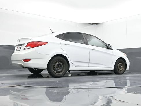 Used 2016 Hyundai Accent SE w/ Option Group 02 FWD image 22