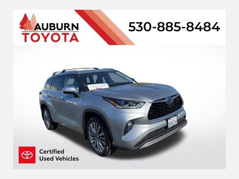 Used 2021 Toyota Highlander Platinum AWD/4WD image 1