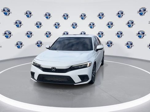 Used 2024 Honda Civic EX image 3