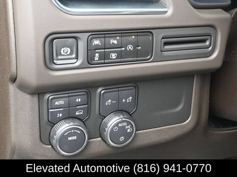 Used 2023 Chevrolet Tahoe LT w/ Luxury Package AWD/4WD image 13