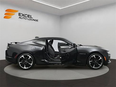 Used 2019 Chevrolet Camaro SS image 54