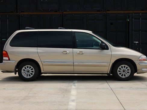 Used 1999 Ford Windstar SE FWD image 13