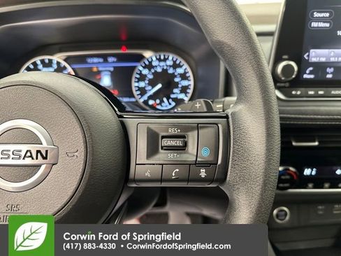 Used 2021 Nissan Rogue SV image 17