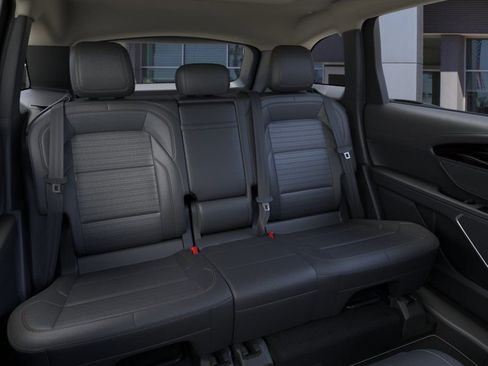 New 2026 Lincoln Nautilus Reserve AWD/4WD image 11