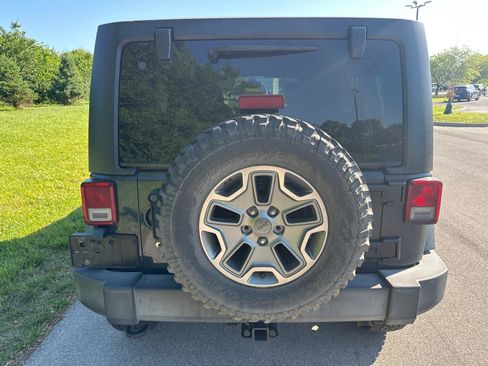 Used 2017 Jeep Wrangler Unlimited Sport w/ Quick Order Package 24S AWD/4WD image 11