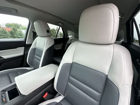 Used 2025 Honda Prologue Touring image 17