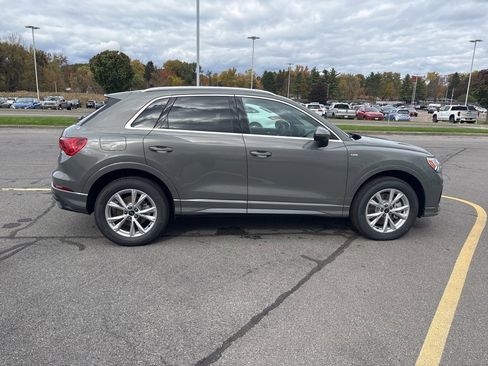 New 2025 Audi Q3 2.0T Premium image 8